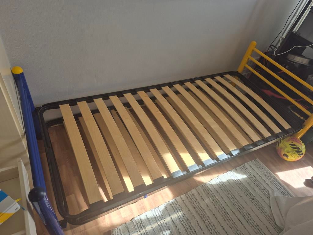 Eenpersoonsbed met uitschuifbaar onderbed, Ophalen of Verzenden