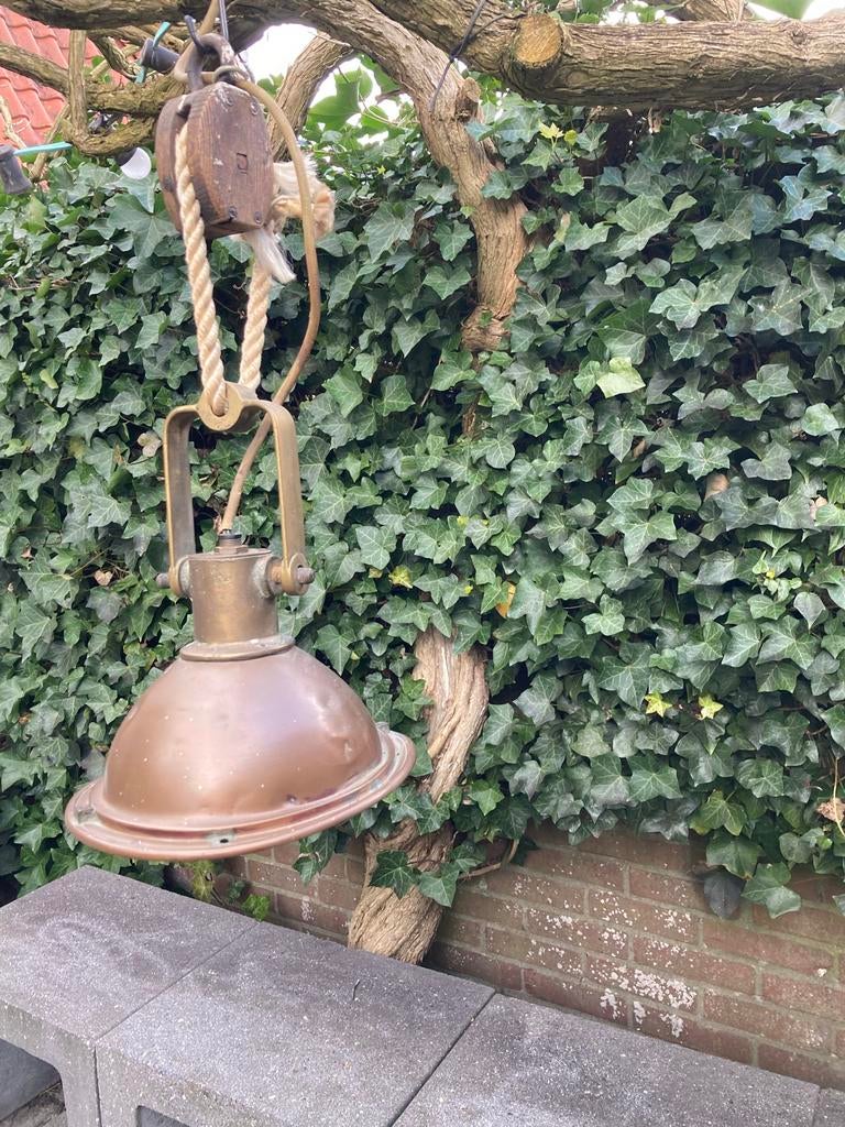 Stoere oude messing/koperen scheepslamp met katrol, Ophalen of Verzenden