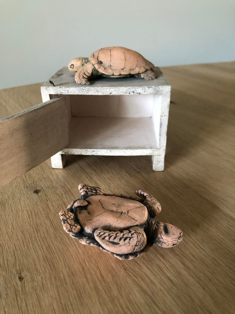 Schildpadje beeldje van steen, Ophalen of Verzenden, Zo goed als nieuw, Dier