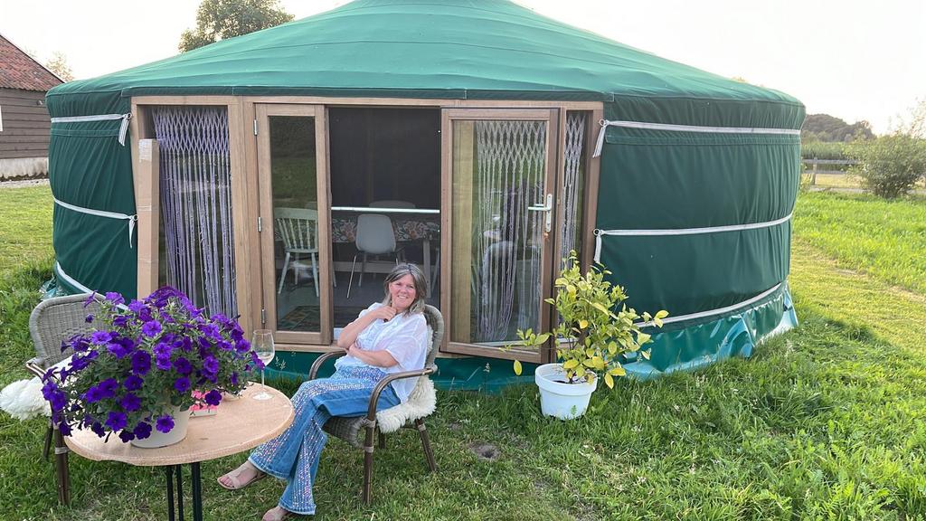 Yurt (leeftijd 2jaar en diameter 8m ), Ophalen, Zo goed als nieuw