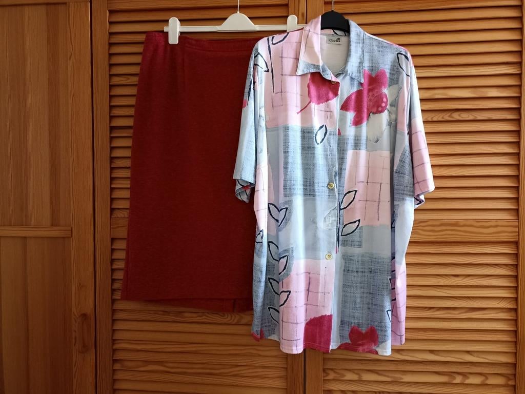 Finn Karelia blouse met bloemenprint en bijpassende tok, Maat 46/48 (XL) of groter, Ophalen of Verzenden, Gedragen, Karelia