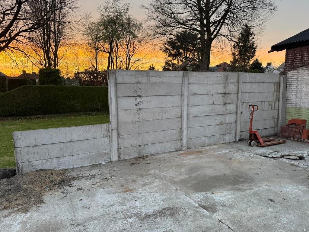 Gratis beton platen schutting / keerwand, Overige materialen, Minder dan 3 meter, Ophalen of Verzenden, Zo goed als nieuw