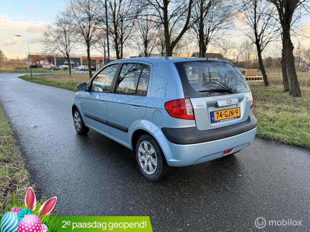 Hyundai Getz 1.4i Active Joy*APK 01/27*PARKEERSENSOR*AIRCO, Zwart, 4 cilinders, Blauw, Origineel Nederlands