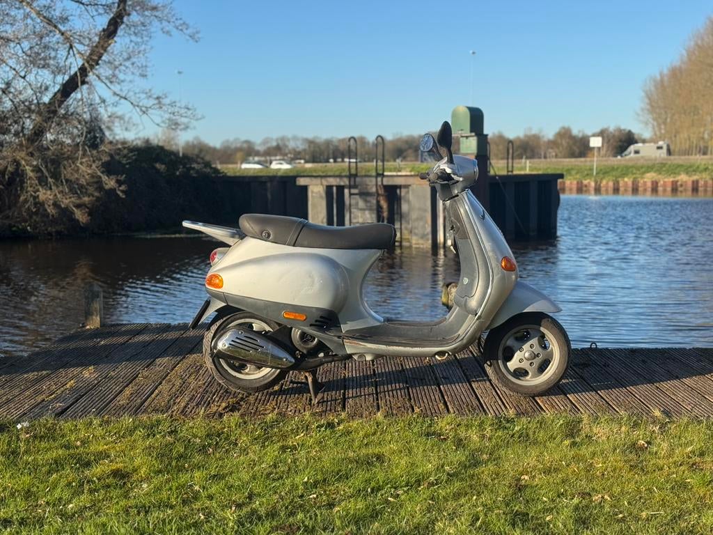 Vespa ET4 50cc brom, Ophalen, Zo goed als nieuw, Benzine