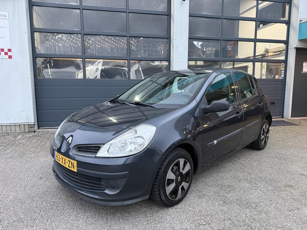 Renault Clio 1.2-16V Bns Line (bj 2007), 535 kg, Gebruikt, 4 cilinders, Origineel Nederlands