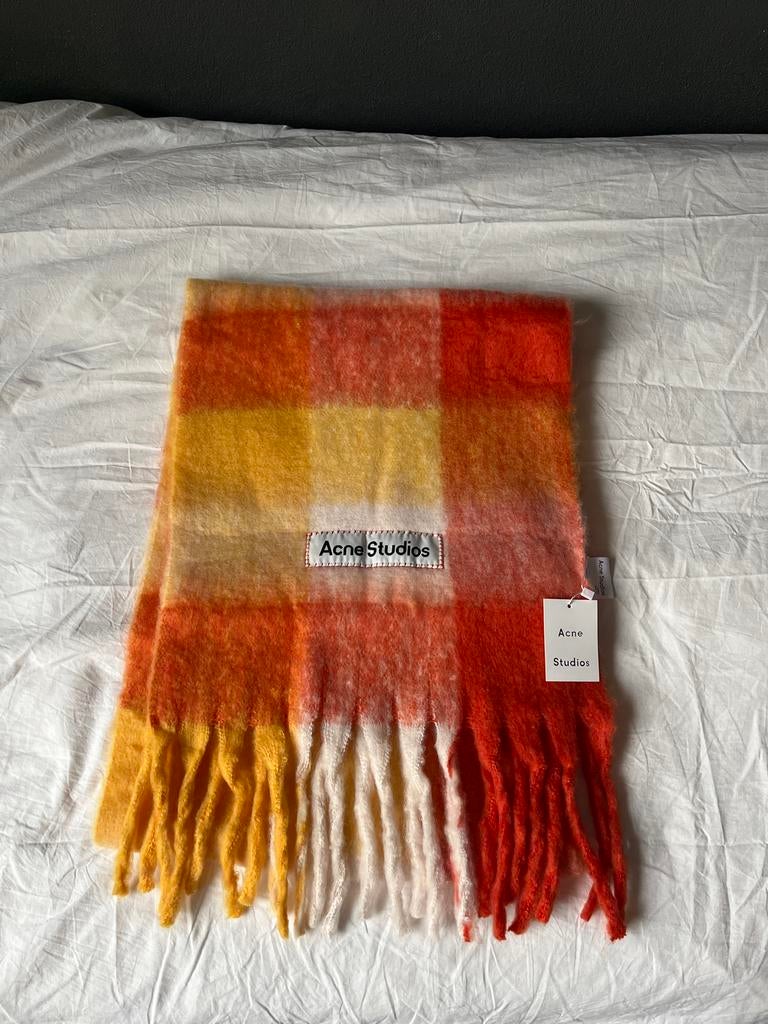 Acne Studios Geruite Sjaal - Oranje/Geel/Wit, Kleding | Dames, Ophalen of Verzenden, Nieuw, Maat 46/48 (XL) of groter, Sjaal