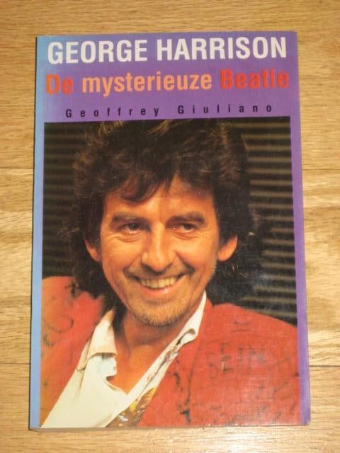 George Harrison De mysterieuze Beatle Geoffrey Giuliano, Boeken, Muziek, Gelezen, Artiest, Ophalen of Verzenden