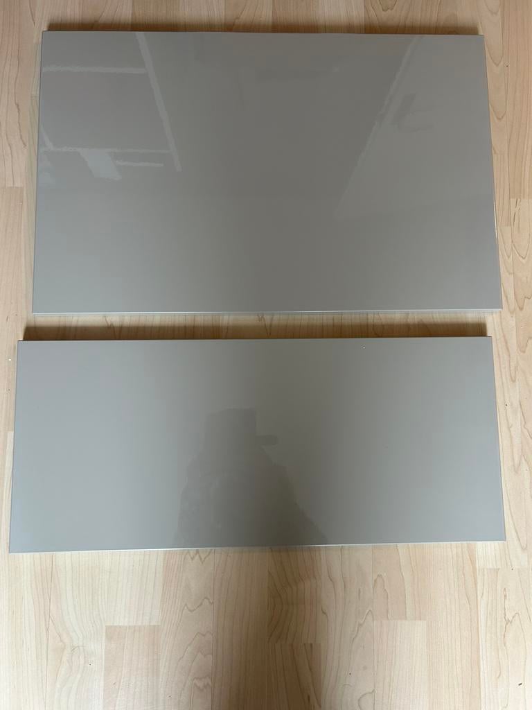 IKEA beige hoogglans deurtjes, serie ‘BESTA’, Ophalen, Zo goed als nieuw