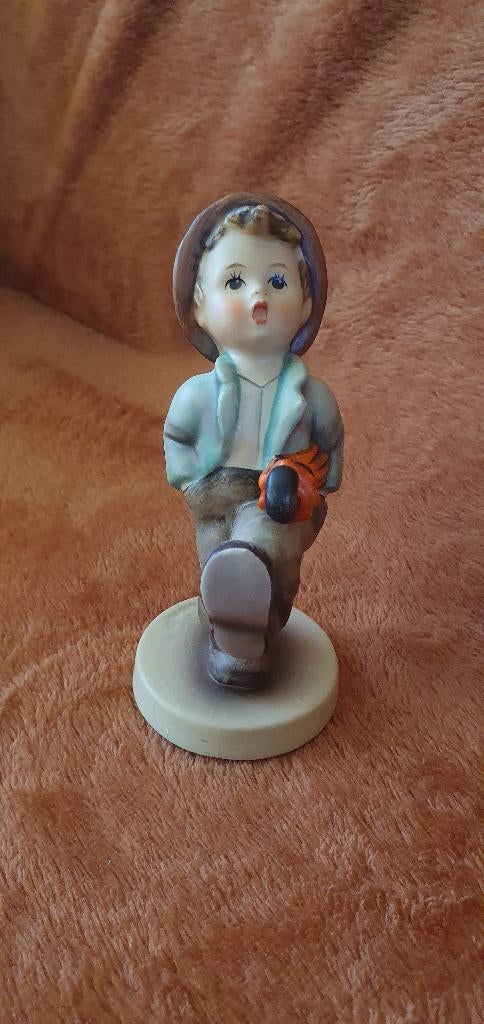 Hummel beeldje Blije Reiziger modelnummer 109/0, Ophalen of Verzenden, Gebruikt, Hummel