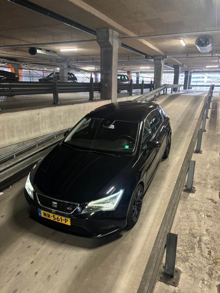 Seat Leon 1.8 TSI 132KW/180PK Dsg-7 2014 Zwart, Auto's, Seat, 1227 kg, 4 cilinders, Zwart, Bedrijf