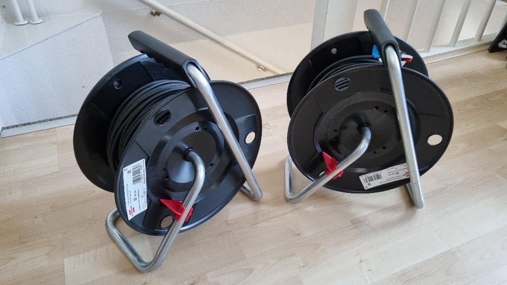 4 Haspels met elk 50 meter CAT6 UTP Grondkabel, Ophalen of Verzenden, Zo goed als nieuw