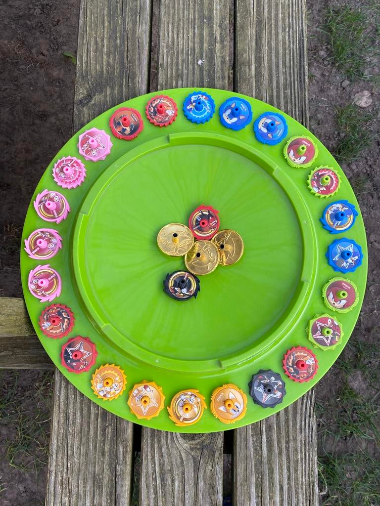 Plus Sonic Beyblade Spinner arena met Beyblades Spinners, Verzamelen, Supermarktacties, Plus, Ophalen