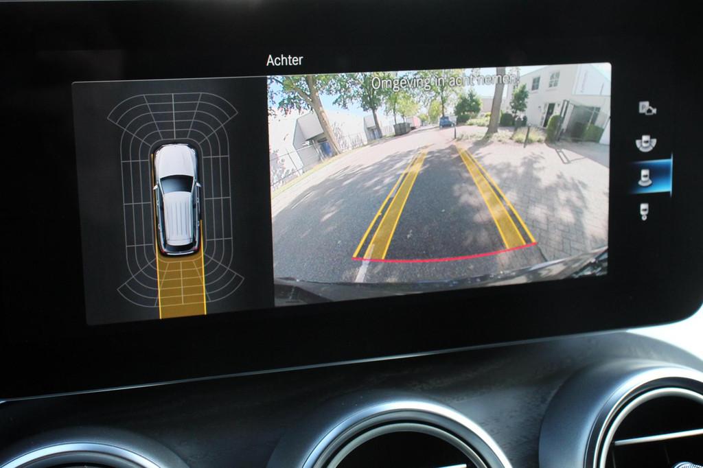 Mercedes-Benz GLC-klasse 300e 4-MATIC Business AMG Night Pac, Auto's, Automaat, 4 cilinders, 2000 kg, 120 €/maand