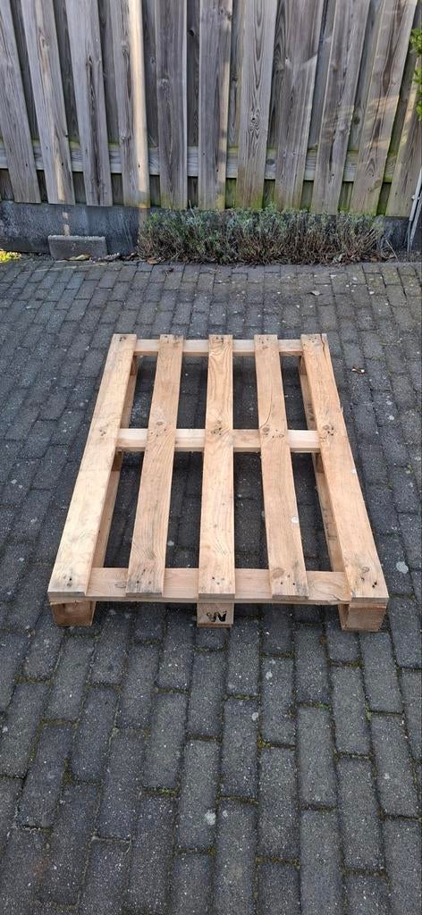 GRATIS pallet te koop, Ophalen, Zo goed als nieuw, Minder dan 200 cm, Vuren