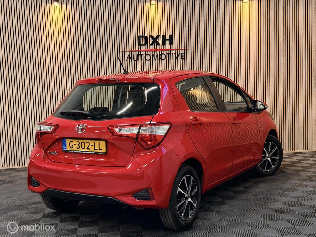 Toyota Yaris 1.0 VVT-i Connect OrgNL CARPLAY CAMERA NAVI, Stof, 730 kg, Bedrijf, Handgeschakeld