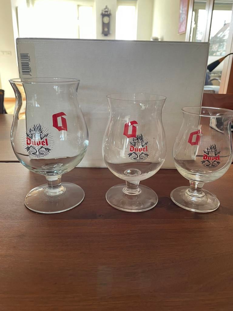 3 duvel glazen, dezelfde opdruk, 3 inhoudsmaten, Ophalen of Verzenden, Zo goed als nieuw, Glas of Glazen, Duvel