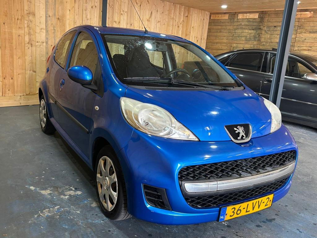 Peugeot 107 1.0-12V Urban Move 5-Deurs 2010 Airco, Voorwielaandrijving, Gebruikt, 68 pk, Origineel Nederlands