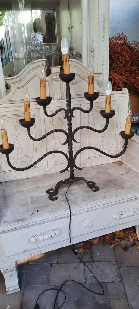 Groot smeedijzeren kandelaar met 7 lichtpunten, Ophalen