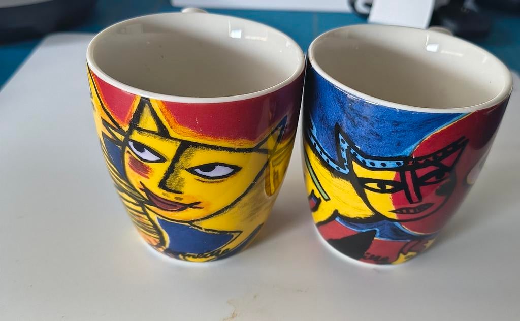 2 kleine Corneille kopjes niet gebruikt!, Ophalen of Verzenden, Nieuw, Porselein, Kop(pen) en/of Schotel(s)