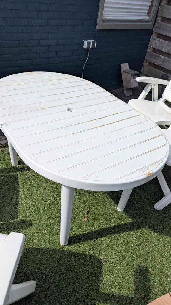 Gratis kunsstof Tuintafel 90x140 cm, Tuin en Terras, Tuintafels, Ophalen, Gebruikt, Ovaal, Kunststof