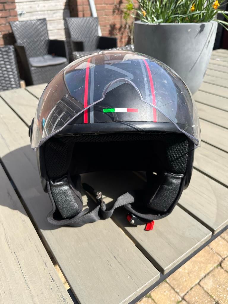 2 scooterhelmen - Maat M en L, Fietsen en Brommers, Brommerhelmen, Ophalen, Gebruikt, Medium