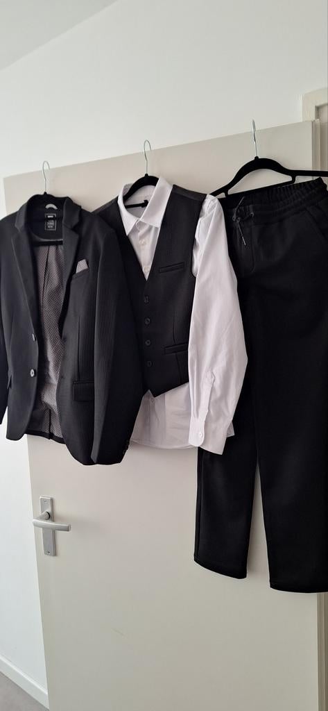 4-delig kinder kostuum maat 158, Ophalen of Verzenden