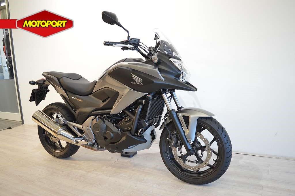Honda NC 750 X ABS (bj 2015) - foto 2
