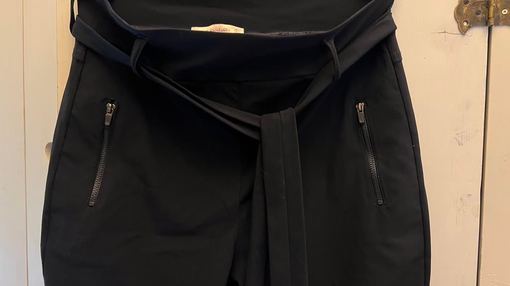 Broek Studio Anneloes mt.XL. Slechts 1x gedragen. D.blauw, Kleding | Dames, Broeken en Pantalons, Blauw, Maat 42/44 (L), Ophalen of Verzenden