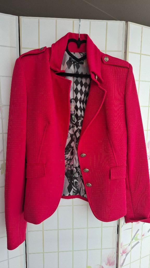 Roze/rode blazer van Rinascimento, Kleding | Dames, Jasjes, Kostuums en Pakken, Gedragen, Jasje, Maat 42/44 (L), Roze, Ophalen of Verzenden
