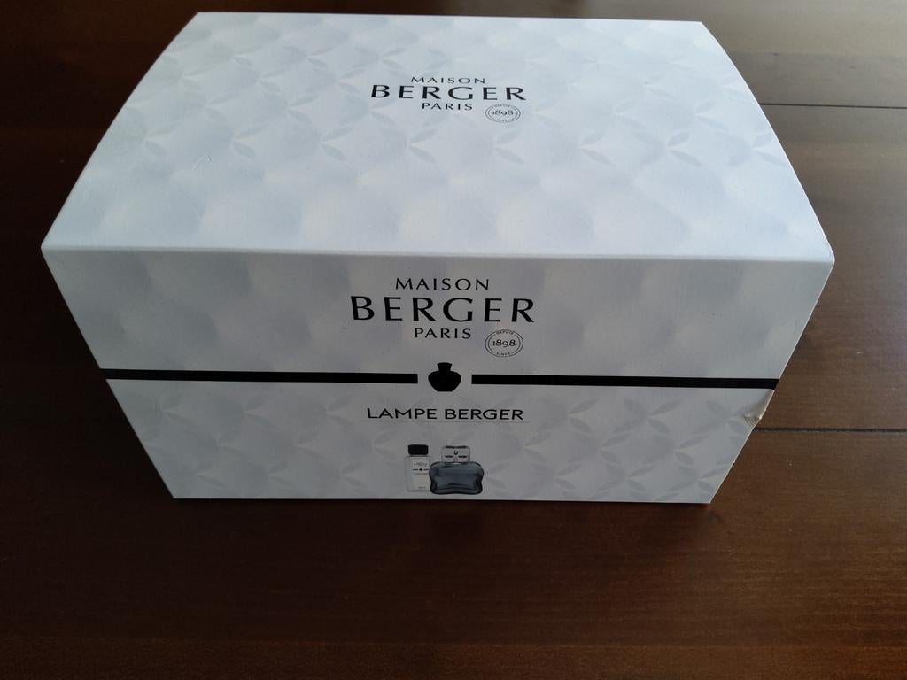 Giftset Maison Lampe Berger Cosy Blue incl. geur Musc Cocoon, Ophalen of Verzenden, Nieuw, Overige materialen, Minder dan 25 cm