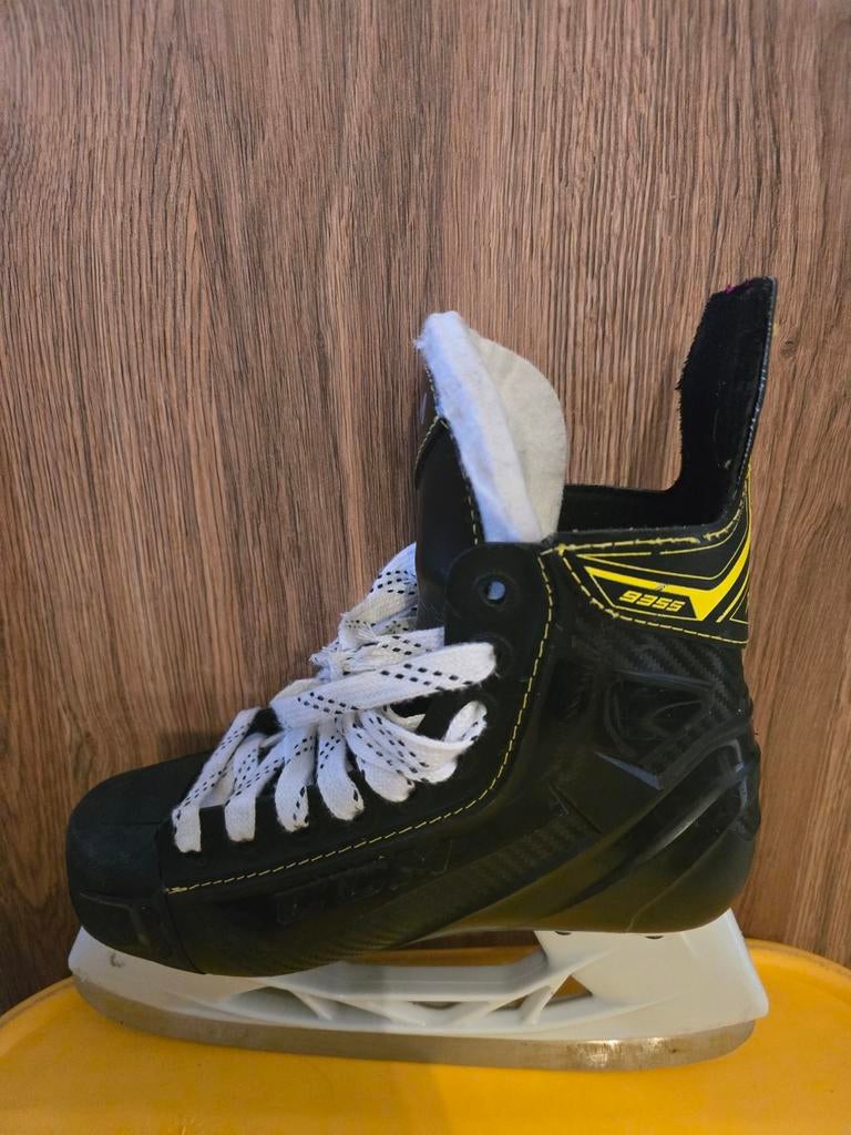 CCM ijshockeyschaatsen - Maat 35, Ophalen of Verzenden, Gebruikt, IJshockeyschaatsen, Overige merken