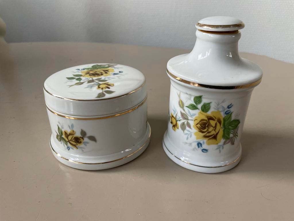 Porseleinen lotion flesje en watten potje gele roos, Ophalen of Verzenden