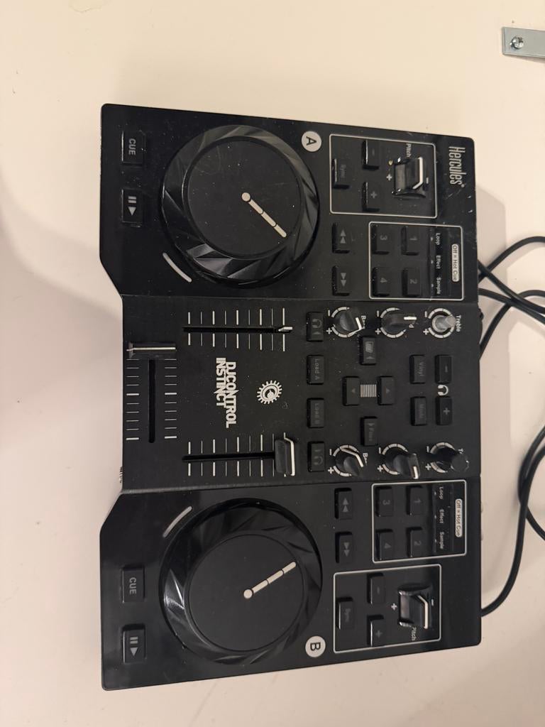 Hercules DJControl Instinct Mini Draaitafel, Muziek en Instrumenten, Dj-sets en Draaitafels, Ophalen of Verzenden, Gebruikt, Draaitafel