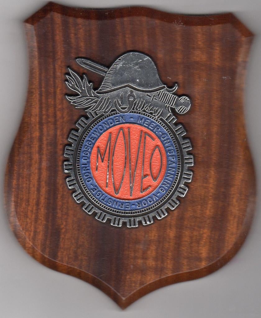 Schild moveo meer ontspanning voor ernstige oorlogs gewonden, Verzamelen, Verzenden, Landmacht, Nederland, Embleem of Badge