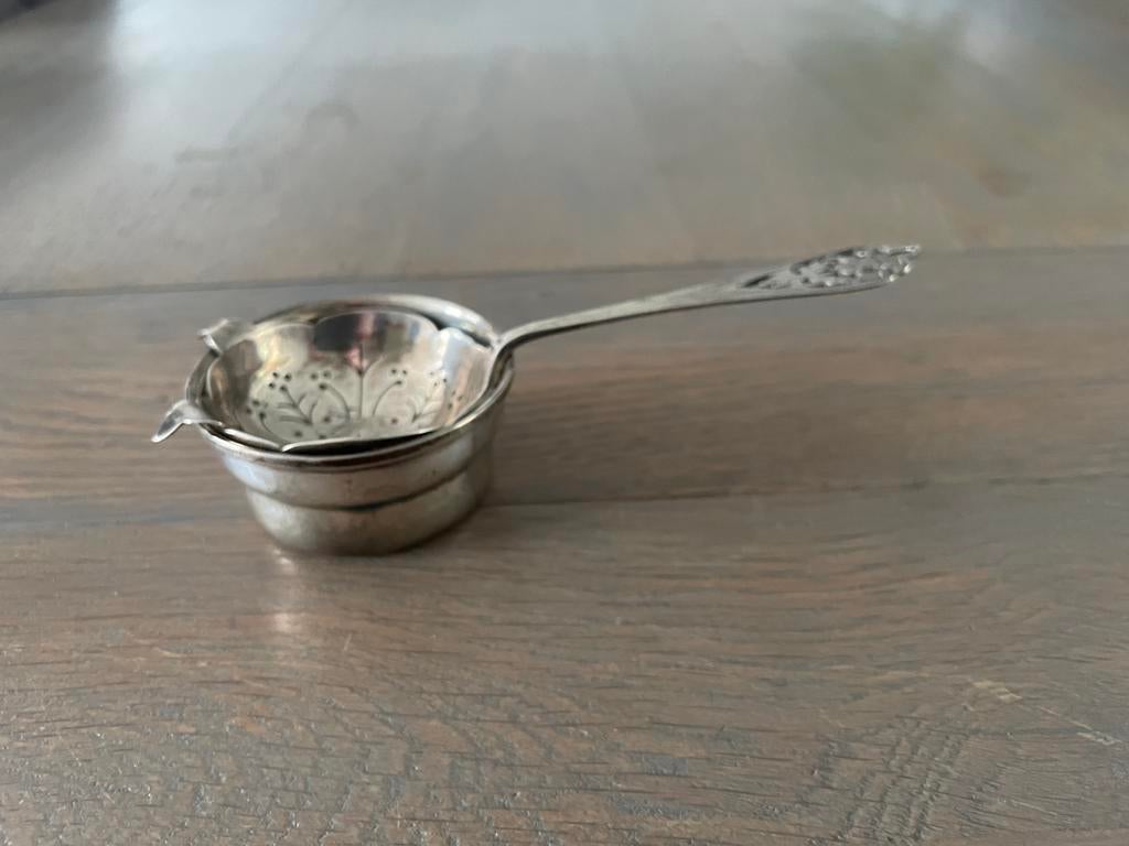 STERLING ZILVEREN THEEZEEFJE + LEKBAKJE - WD014, Antiek en Kunst, Antiek | Goud en Zilver, Zilver, Ophalen of Verzenden