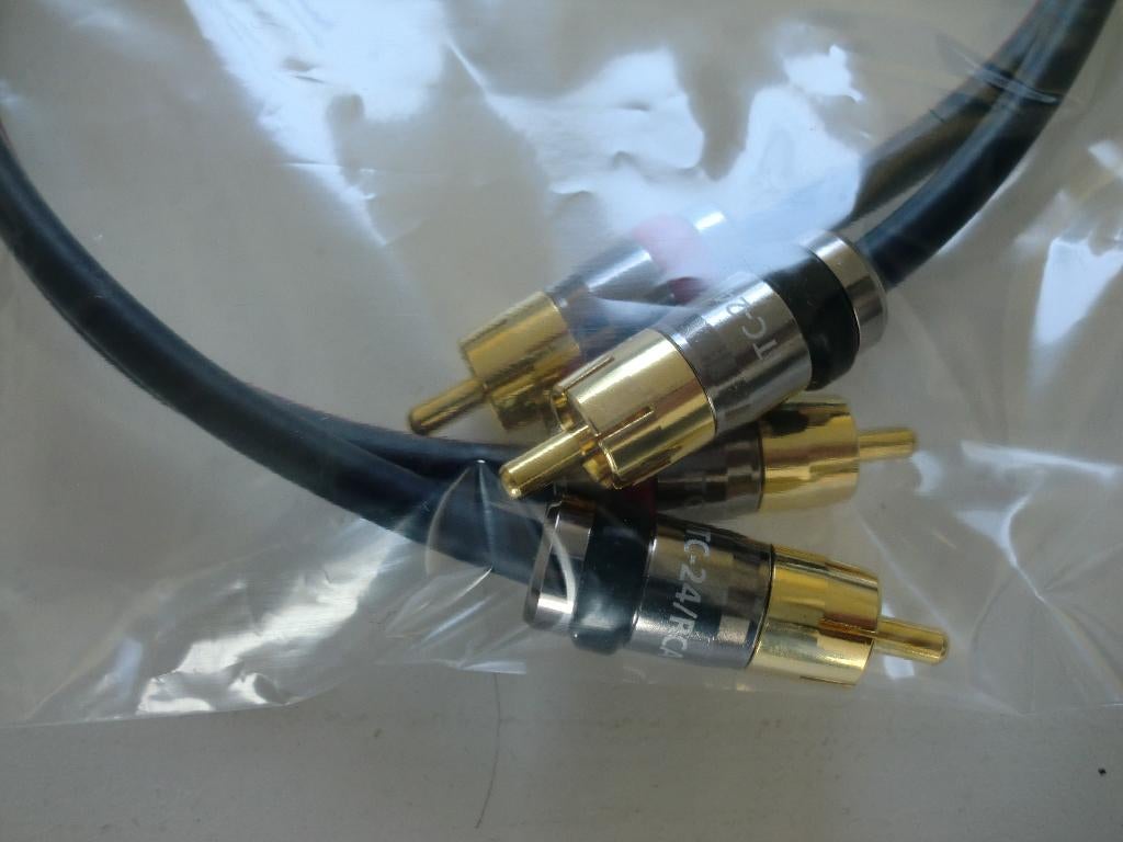 Rca kabel High end Audioquest ITA CL3 24 Interlinks, Ophalen of Verzenden, Zo goed als nieuw, 2 tot 5 meter, Interlink-kabel