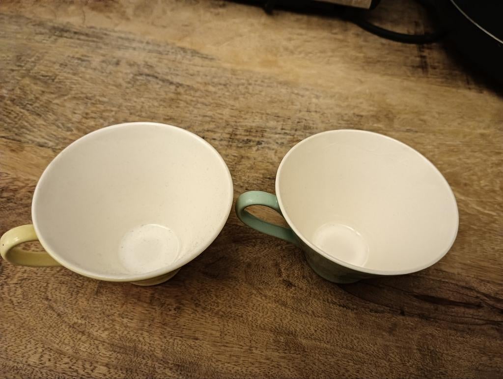 Set van 2 Mokken, Ophalen of Verzenden, Gebruikt, Overige stijlen, Kop(pen) en/of Schotel(s)