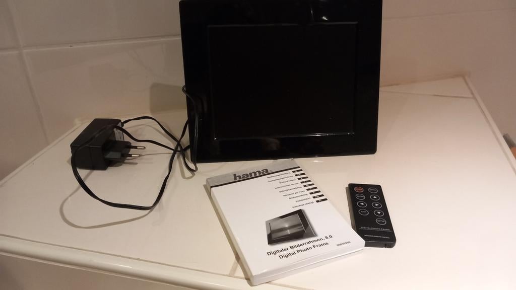 Hama digitale fotolijst zwart met afstandsbediening, Audio, Tv en Foto, Fotografie | Digitale fotolijsten, Ophalen of Verzenden