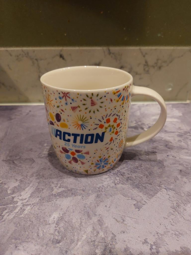 Action Jubileum Mok, Huis en Inrichting, Keuken | Keukenbenodigdheden, Ophalen, Zo goed als nieuw