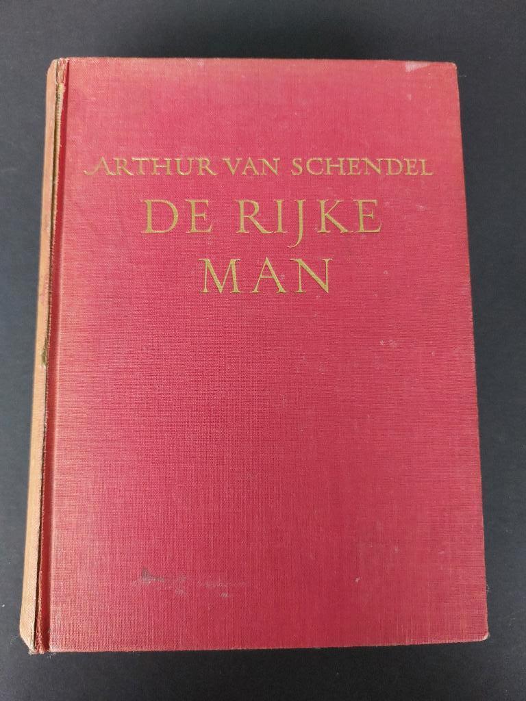 De rijke man - Arthur van Schendel, Ophalen of Verzenden, Gelezen