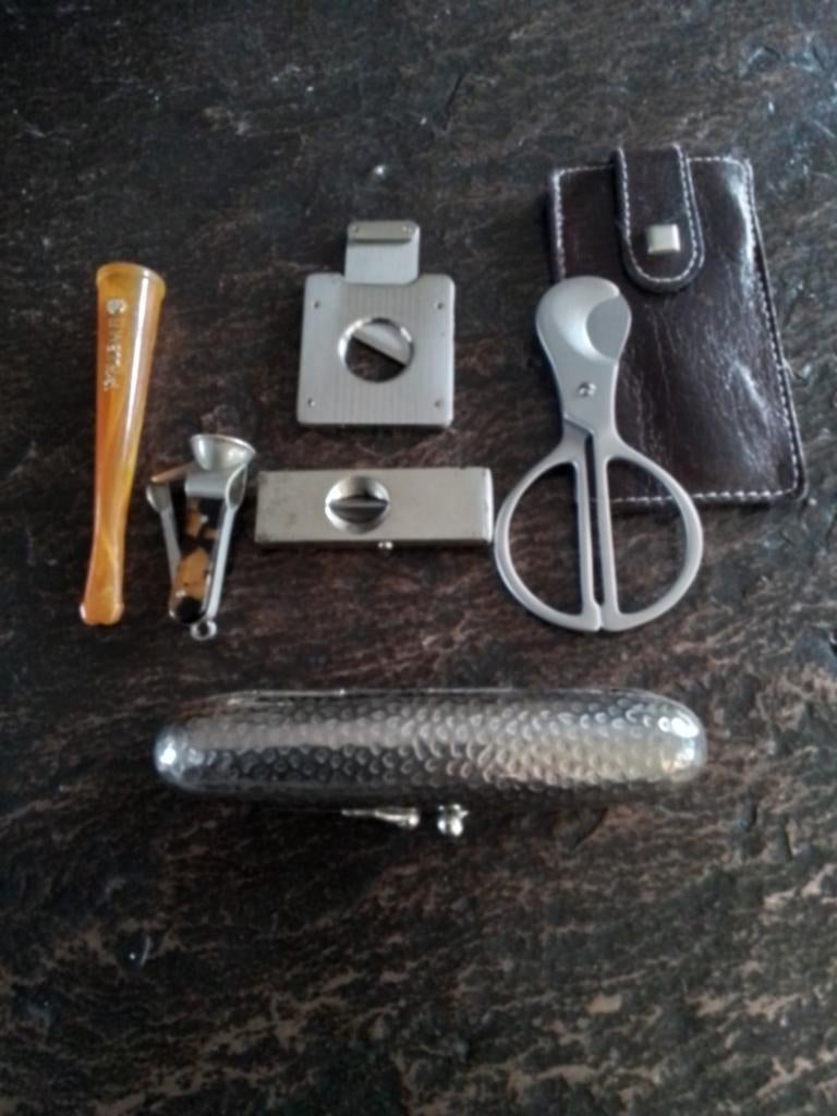 Oude sigaren knippers, Ophalen of Verzenden, Gebruikt, Tabaksdoos of Verpakking