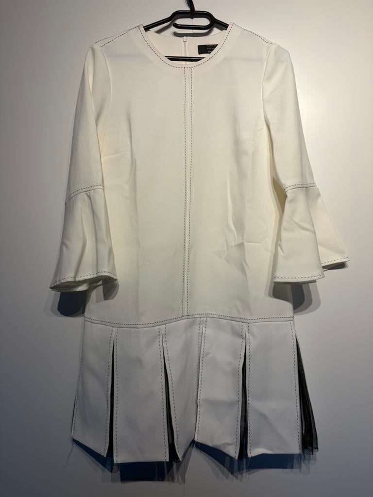 NIKKIE jurk mt 38, Maat 38/40 (M), Wit, Ophalen of Verzenden, Zo goed als nieuw