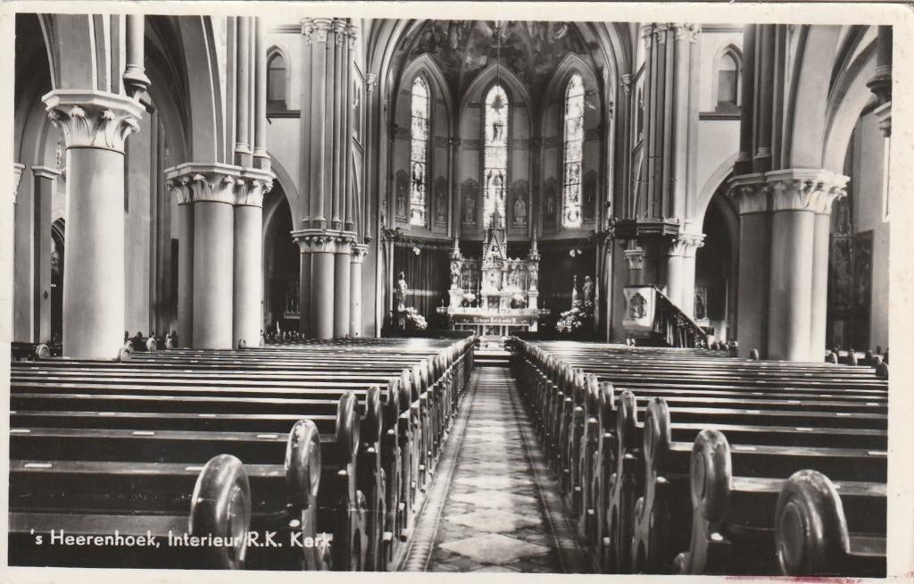 's HEERENHOEK R.K. Kerk Interieur, Verzamelen, Ansichtkaarten | Nederland, Verzenden, 1960 tot 1980, Gelopen, Zeeland