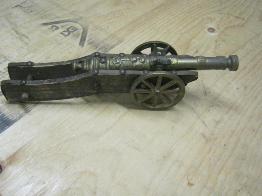 Klein brons kanonnetje, Ophalen of Verzenden, Brons