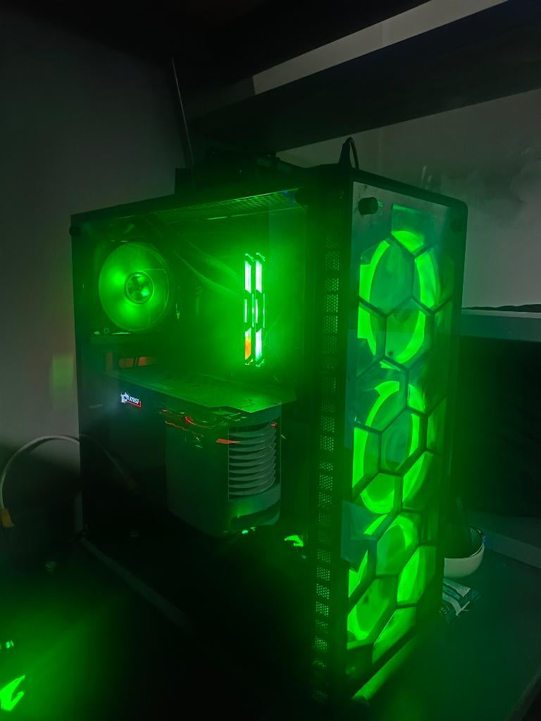 Gaming pc, Computers en Software, Desktop Pc's, Ophalen, Zelfgebouwde PC, Zo goed als nieuw, Gaming