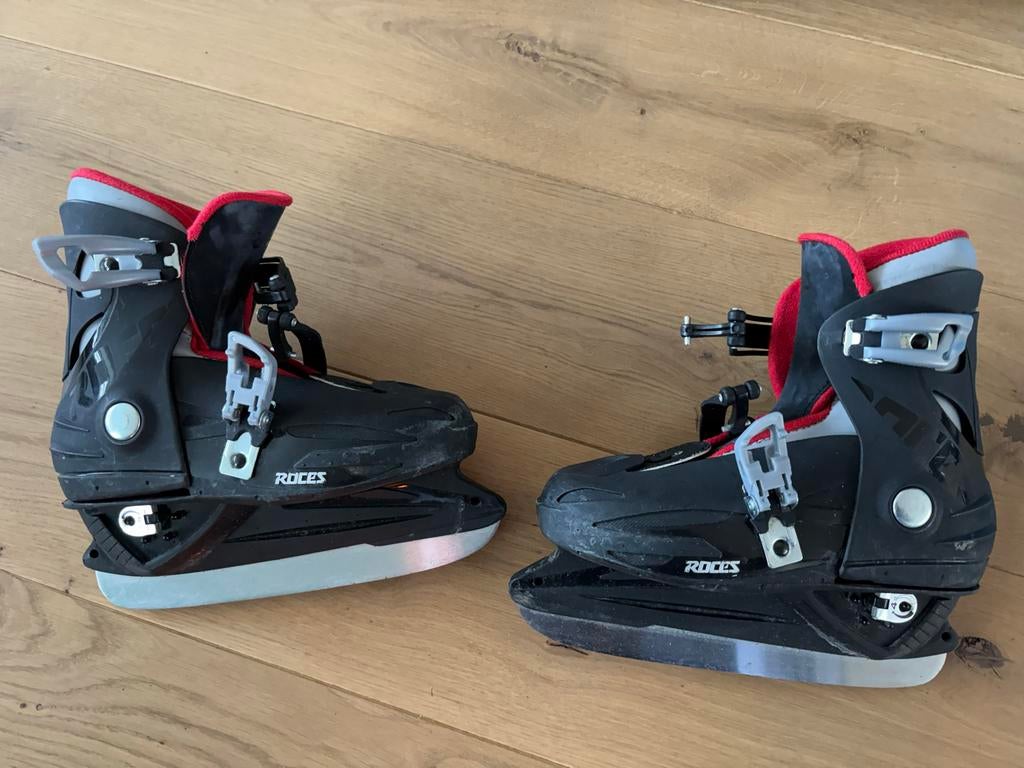 Roces Kinder IJshockeyschaatsen Maat 30-35, Ophalen, Gebruikt, IJshockeyschaatsen, Overige merken