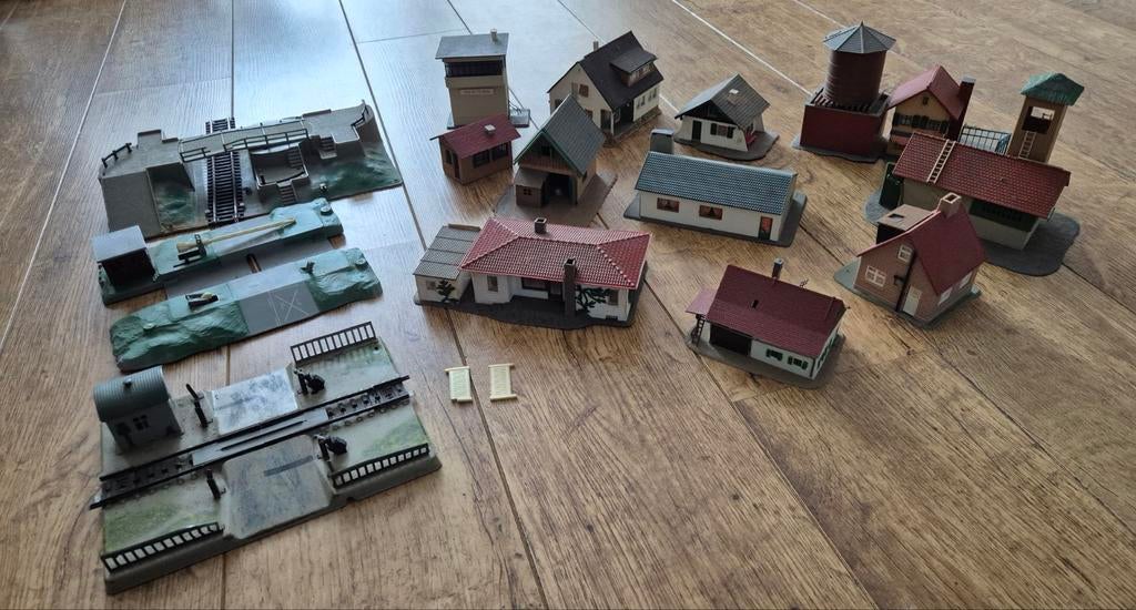 Diverse modelspoor gebouwen en scenery, Overige merken, Gebruikt, Gelijkstroom of Wisselstroom, Brug, Tunnel of Gebouw