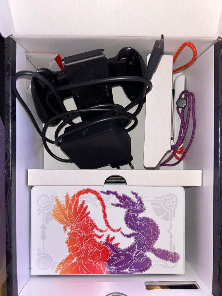 Nintendo Switch OLED Pokémon Scarlet & Violet Editie, Spelcomputers en Games, Ophalen, Online, Zo goed als nieuw, Role Playing Game (Rpg)