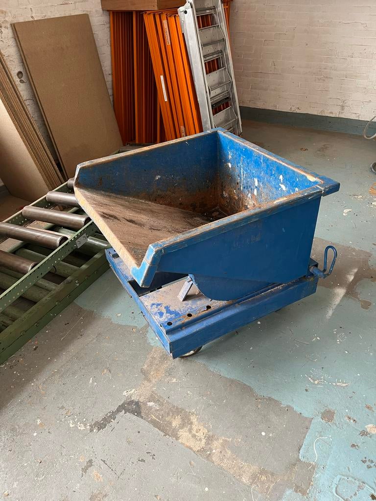 kiepbak op wielen, Ophalen, Gebruikt