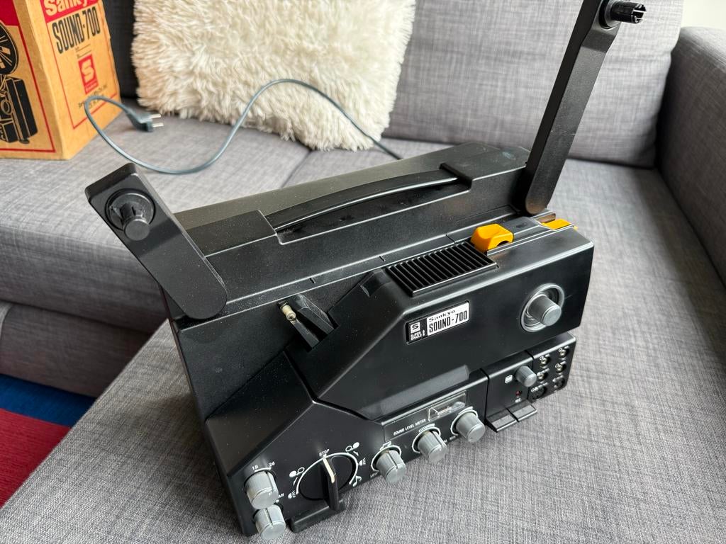 Sankyo Sound-700 Super8/Single8 Filmprojector, Ophalen of Verzenden, 8mm, Camera